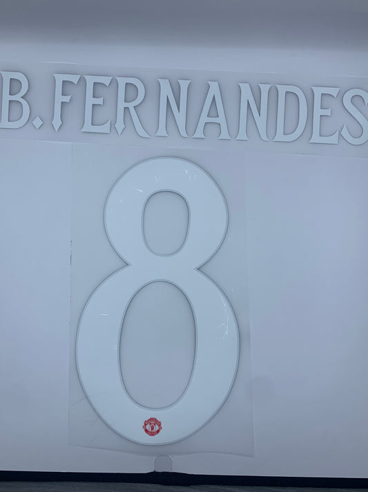 B. Fernandes 8 (Cup Style Printing) - 25-26 Manchester United Home
